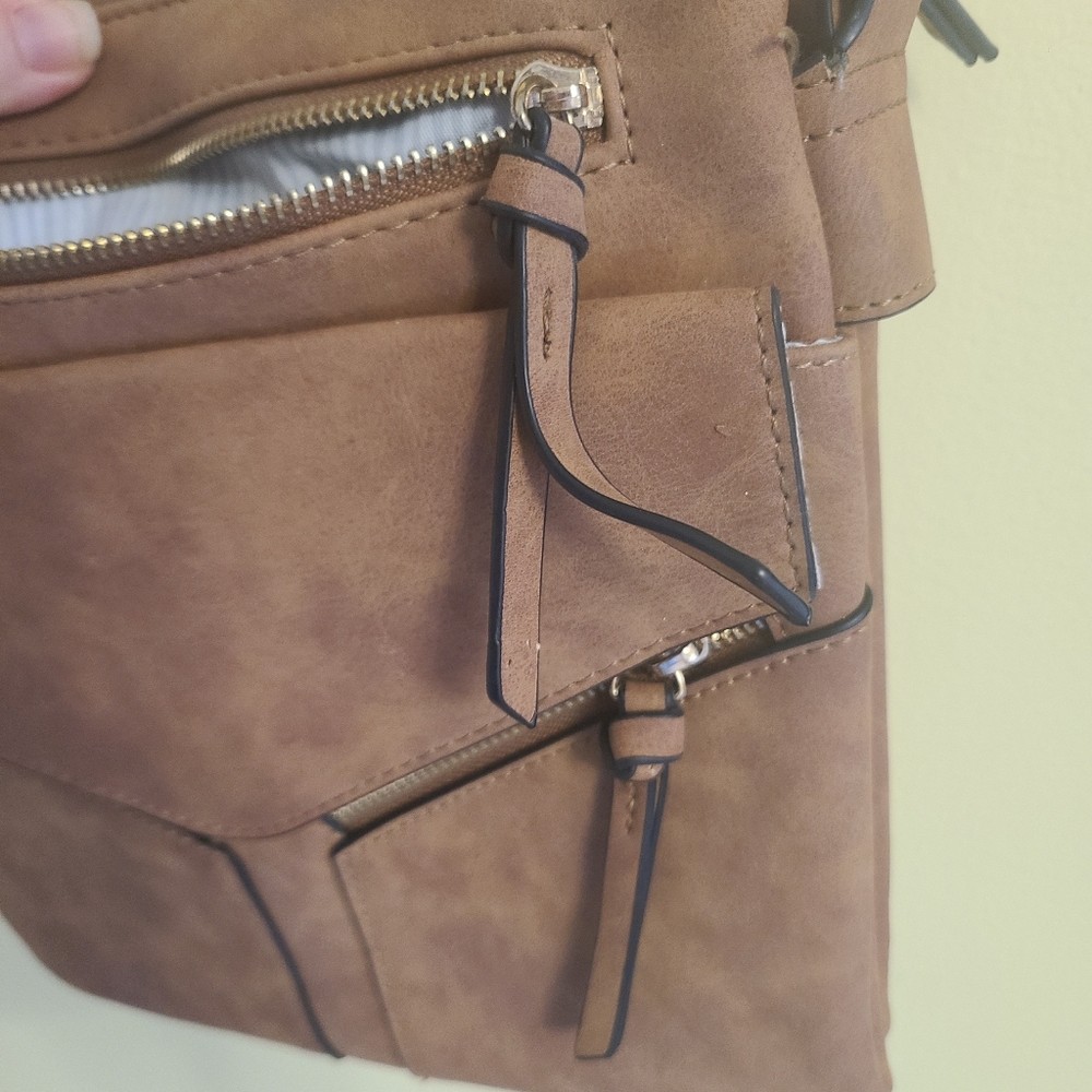 Cross-Body Bag - Picture 2 of 5